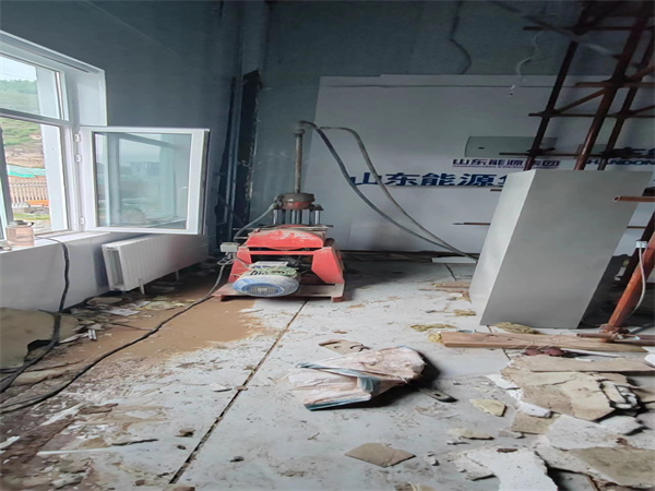 寿县地基基础下沉墙体裂缝加固注浆顶升施工